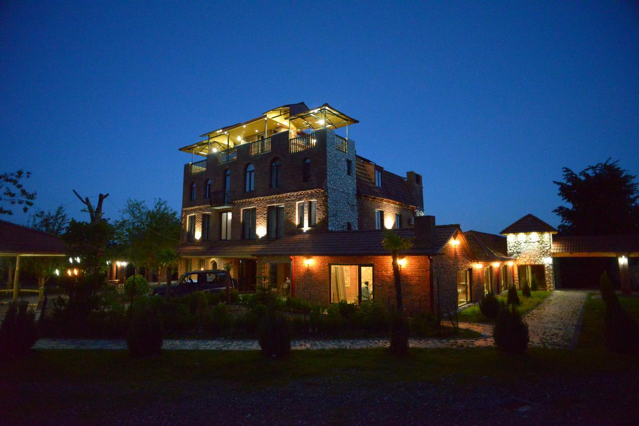 Chateau Chikovani Hotel Gordi Exterior photo